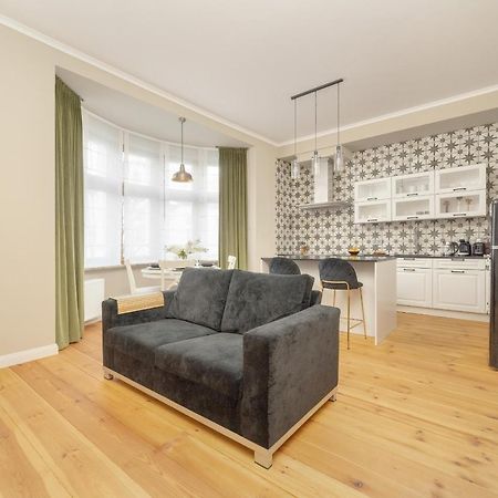 Aesthetic One Bedroom Apartment In Wroclaw By Noclegi Renters Экстерьер фото